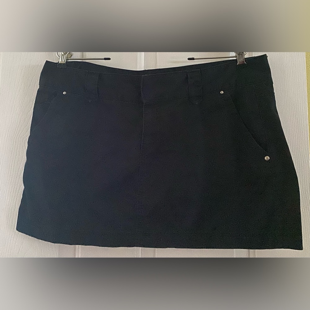 EXPRESS .. WOMENS Classic Black Mini Skirt - Picture 7 of 8